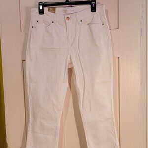 Signature Levi Strauss Cuffed Women Denim Capri White - Sz. 8/W29 - NWT